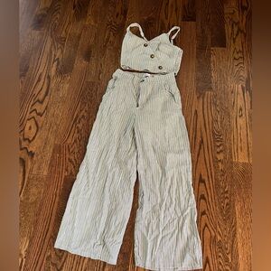 Hollister two piece set !!